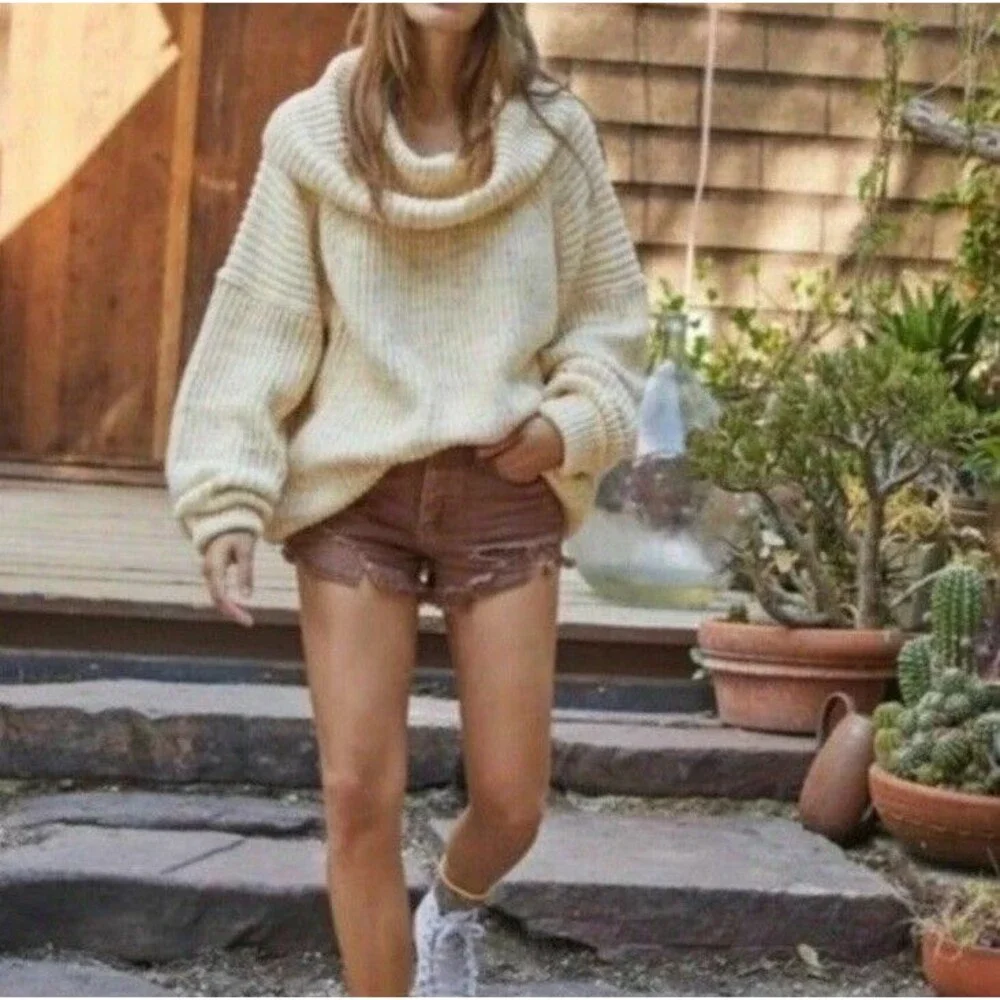 Free People XS Sweater Women's Chunky Knit Sassy Peach Oversized Cowl Neck
